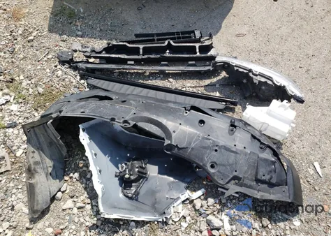 2019 Toyota Rav4 Xle из США, поврежденный, VIN JTMRWRFV4KD015769